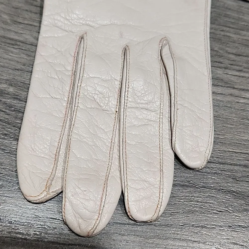 GUC Vintage White Old English Soft Riding Gloves